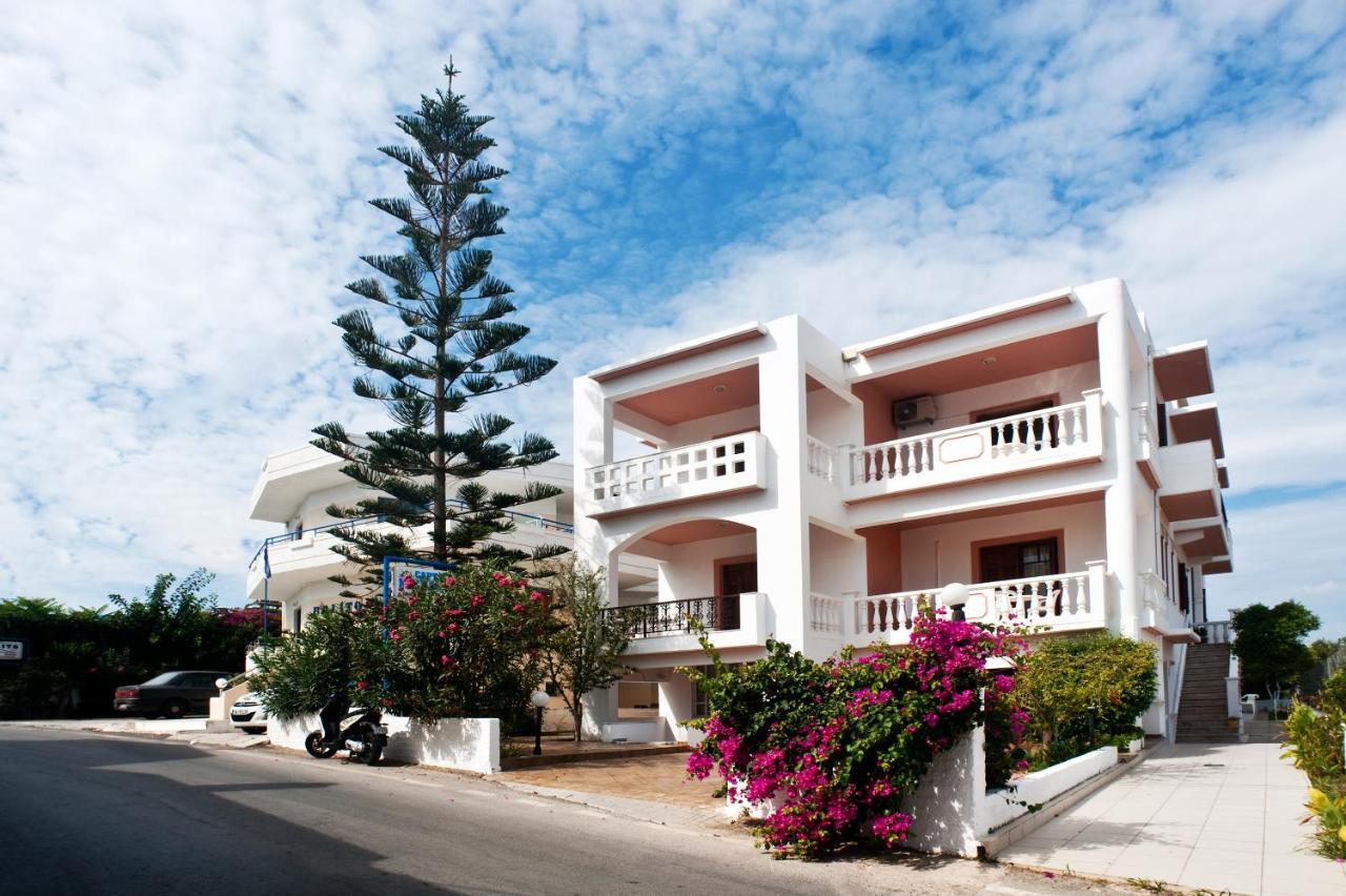 Captain Michalis Apartments Galatás Eksteriør bilde