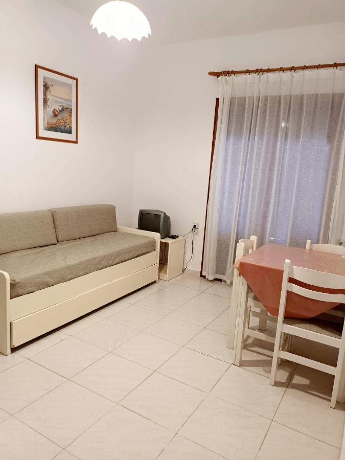 Captain Michalis Apartments Galatás Eksteriør bilde