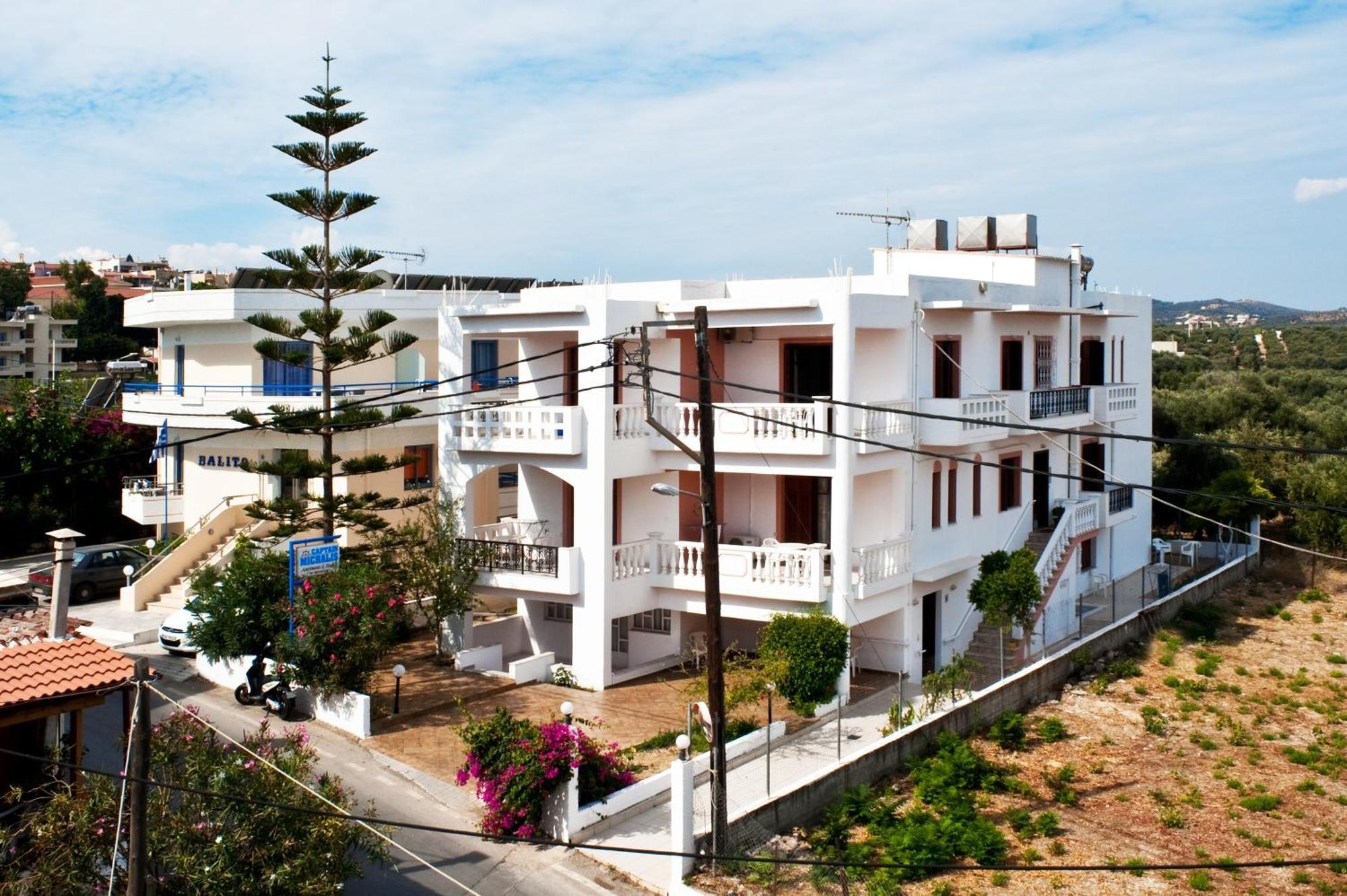 Captain Michalis Apartments Galatás Eksteriør bilde