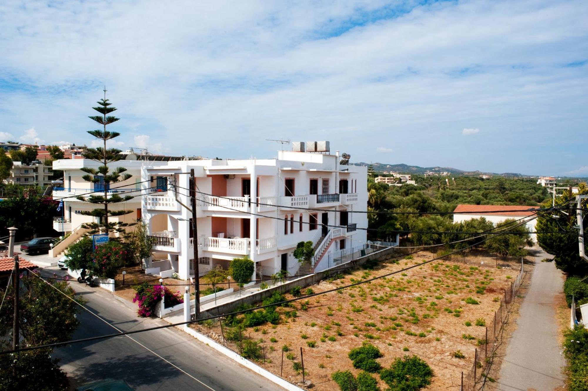 Captain Michalis Apartments Galatás Eksteriør bilde